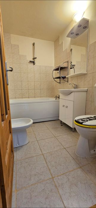 ZONA MALL,  2 camere decomandate,  etajul 3