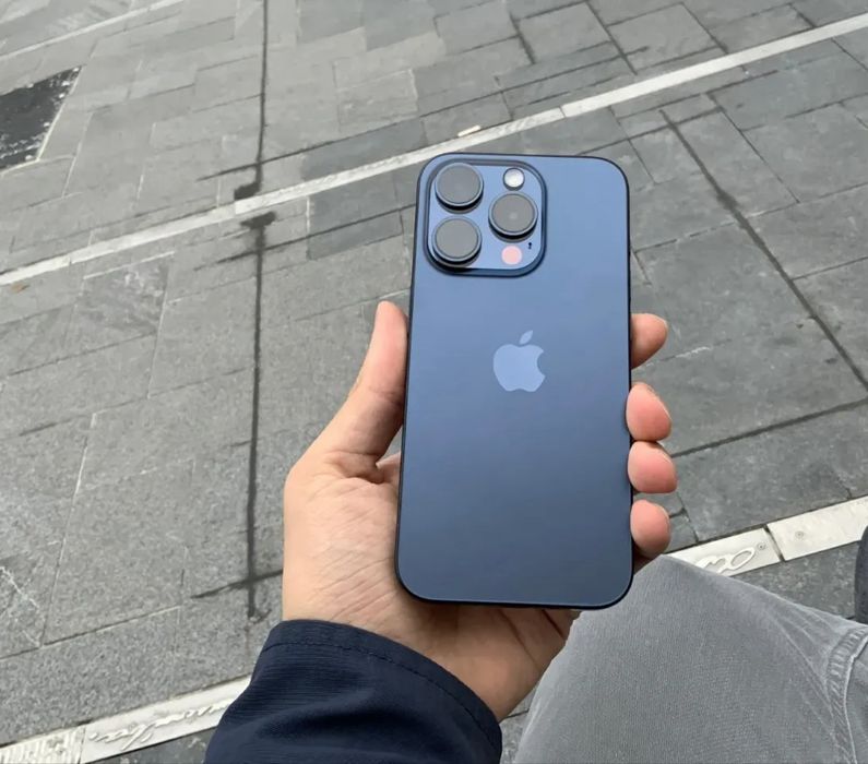 Айфон 15 про 256 GB