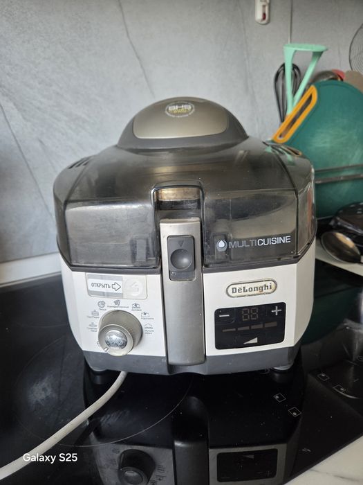 Продам мультиварку Delonghi