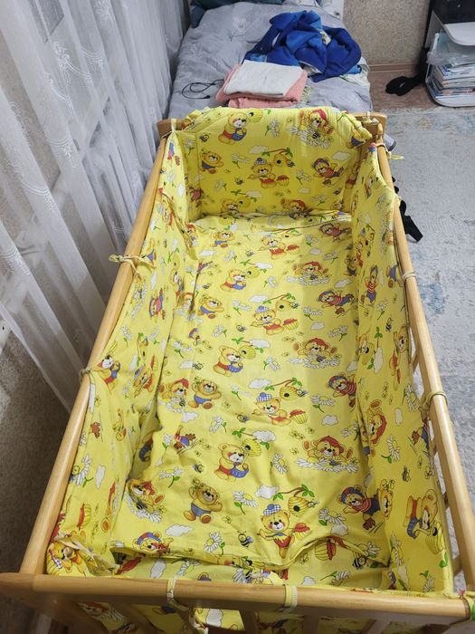 Детская кроватка