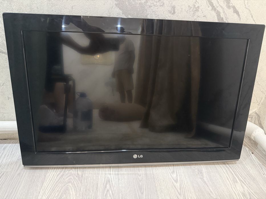 Телевизор LG в отличном состоянии