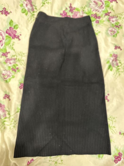 Продам кофты, штаны, платья