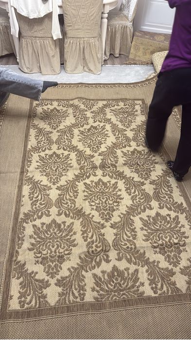 Продаю шелковые ковры.