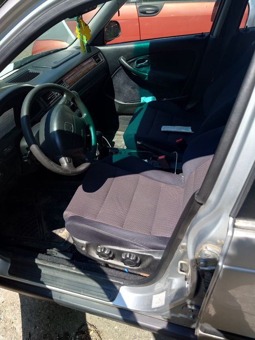 Vând honda civic 1998 1.4 benzina