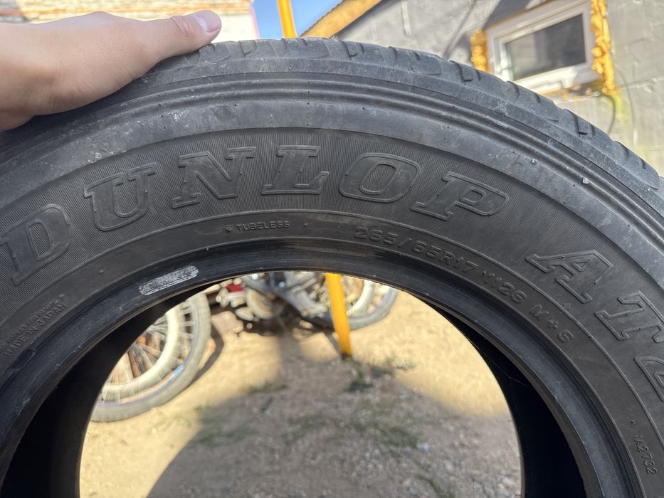 Резина DUNLOP, оригинальная.