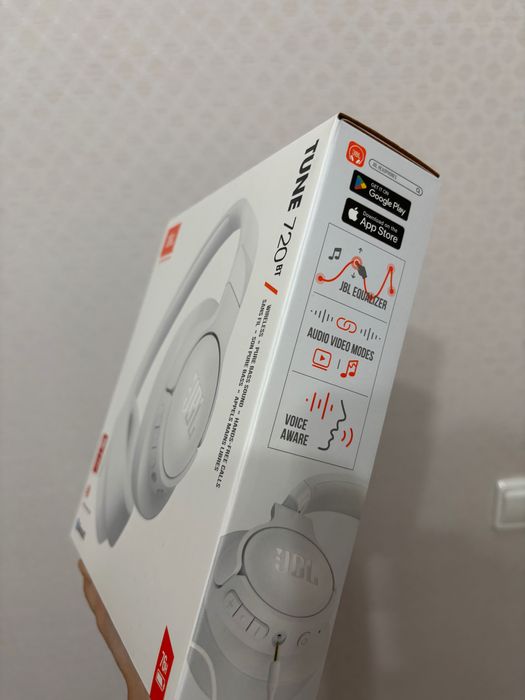 Наушники JBL Tune
720ВT белый