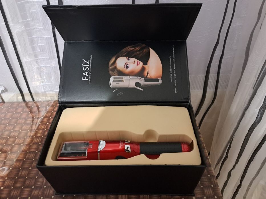 Машинка за премахване на цъфтящи краища на косата, Fasiz, Червен