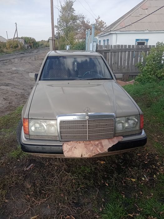 Продам мерс 124 1,9 лям