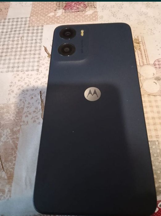 Продается телефон