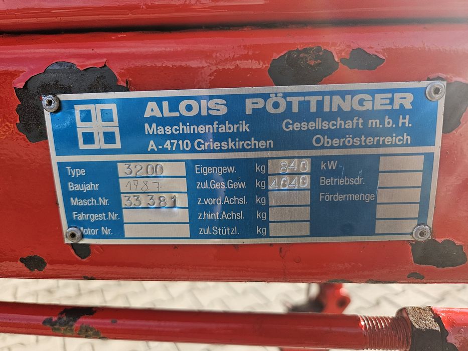 Mig de gunoi Pöttinger 3.2 tone