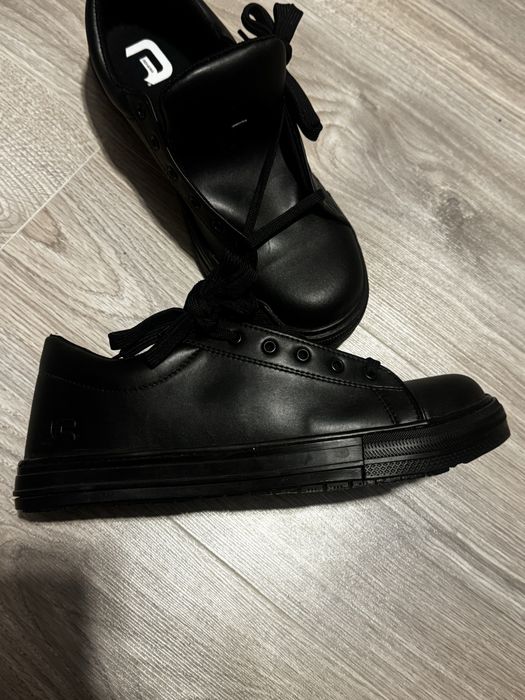 Pantofi de munca cu bombeu