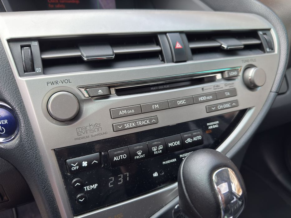 Lexus RX 450h 2011г 196500км