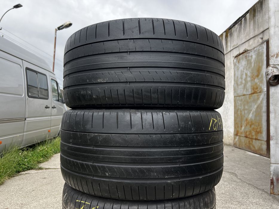 2 anvelope vara 315/40/21 + 275/45/21 , Pirelli !