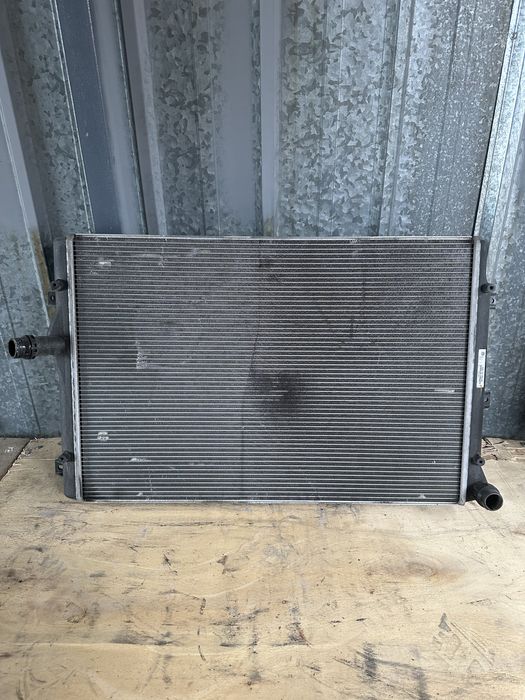 Радиатор охлаждения пассат б6