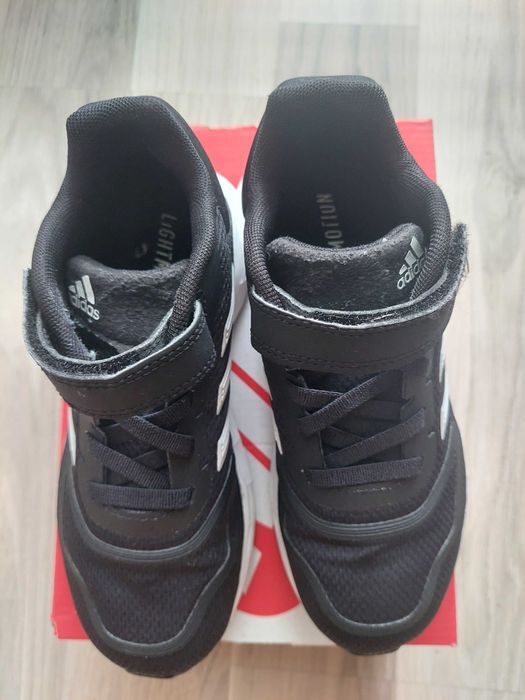 Маратонки Adidas 30 номер