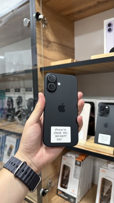 iPhone 16 256GB