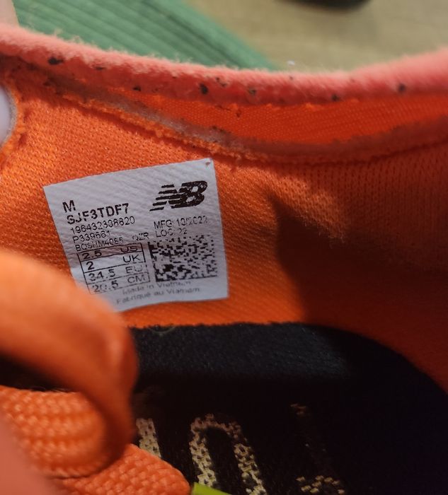 Стоножки New Balance  номер 34
