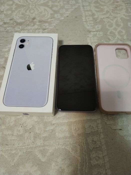 Продам айфон 11.