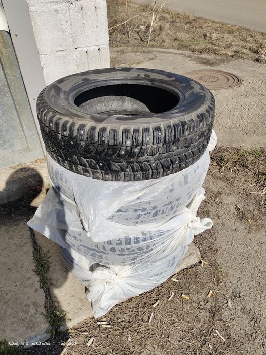 Продам зимнию шину в хорошем состоянии
