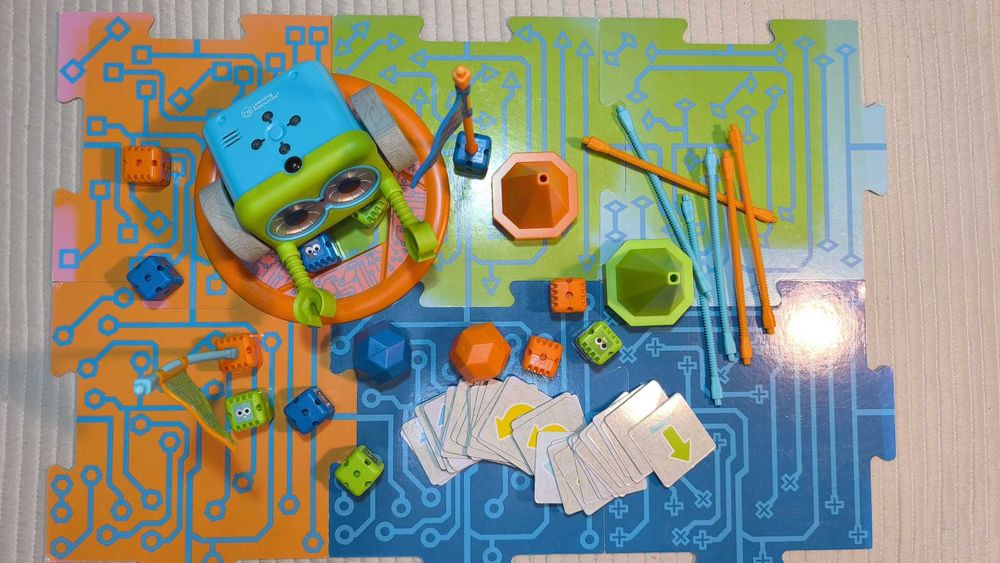 Robot educativ Botley Coding Robot Activity Set – Joc programare copii STEM, complet