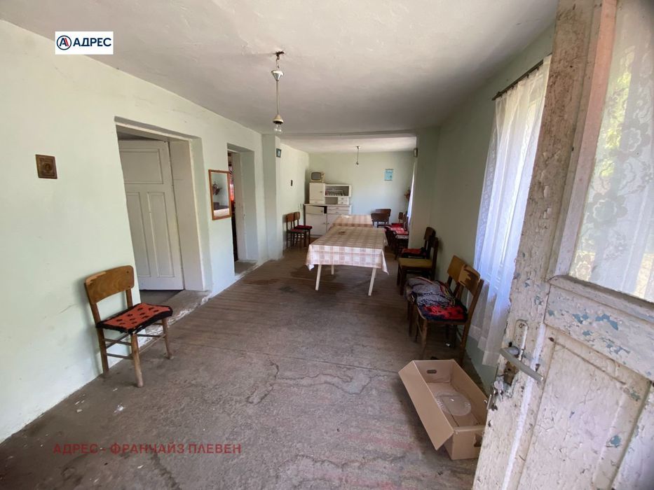 Къща в Враца, област-с.Оселна площ 144 цена 62000