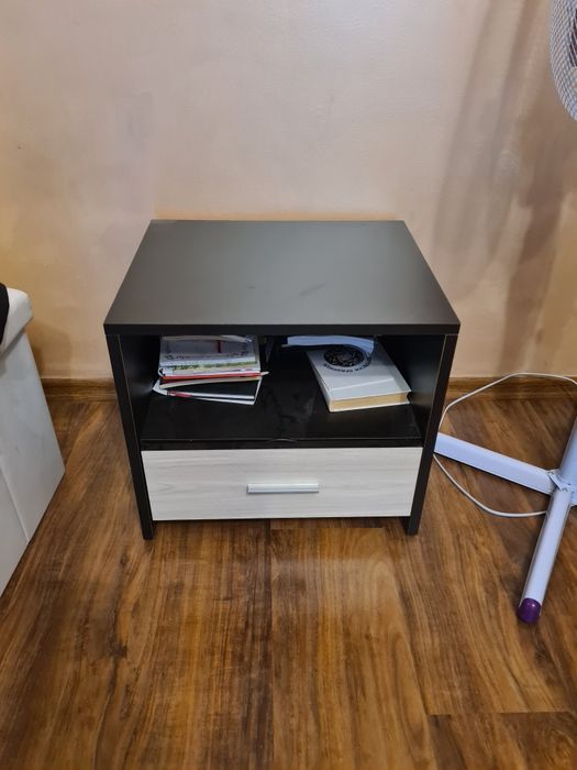 Продавам мебели..