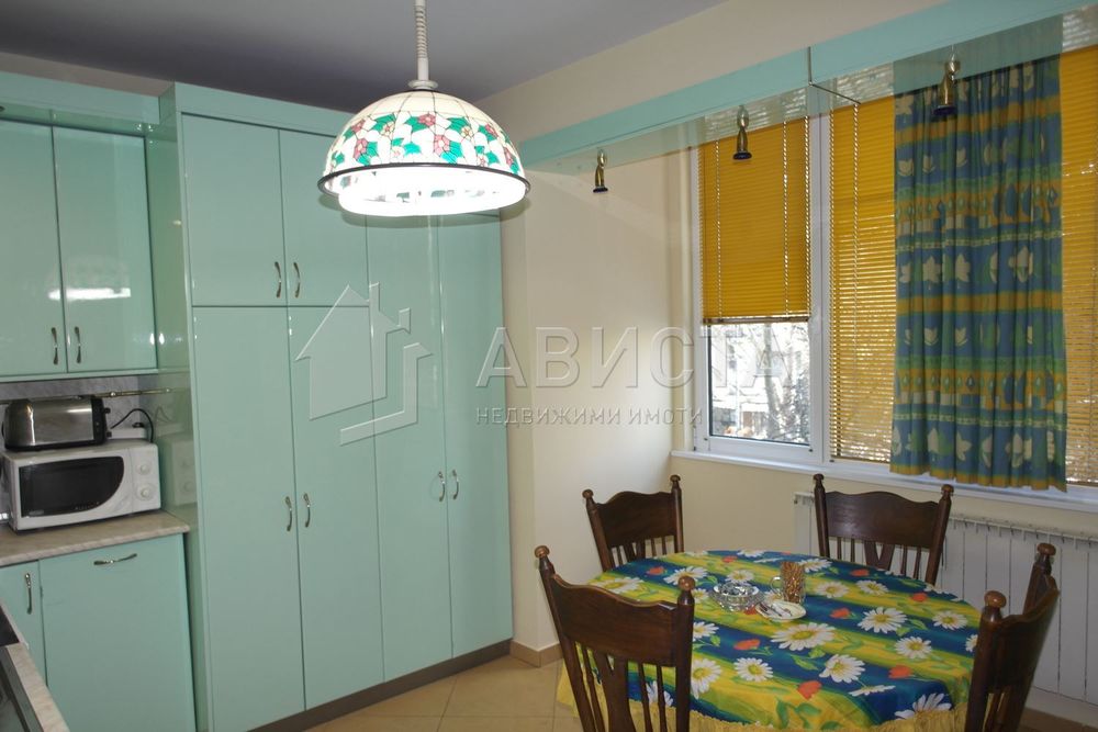 Дава се под наем Двустаен апартамент в София, Изток - 75 кв.м за 698.19 € - Снимка #6