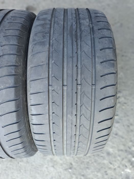 Летни гуми -18цола-255/40-1бр.-60лв."GOOD YEAR"