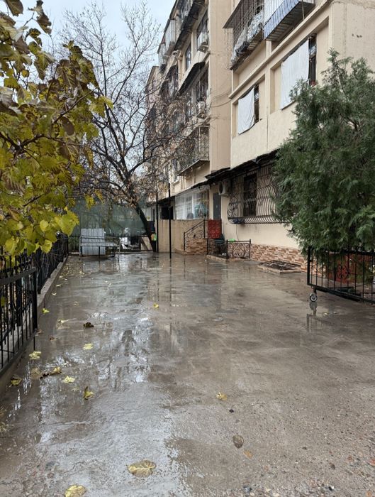 Qoratosh{3/1/5}Yevroremont 84.5m²Ogorodi ham Avto uchun parkovkasi bor