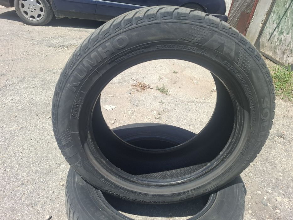 Продавам 2 бр. Всесезонни гуми 205.55.16