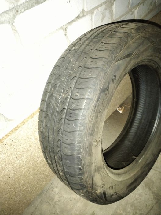 Продам пару летних шин  225/65 R17H