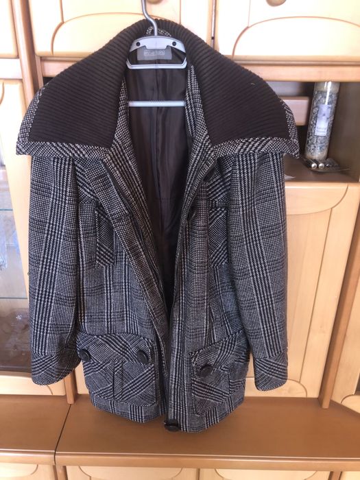 Scurta din stofa marimea 50