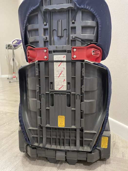 Продам детское автокресло Graco