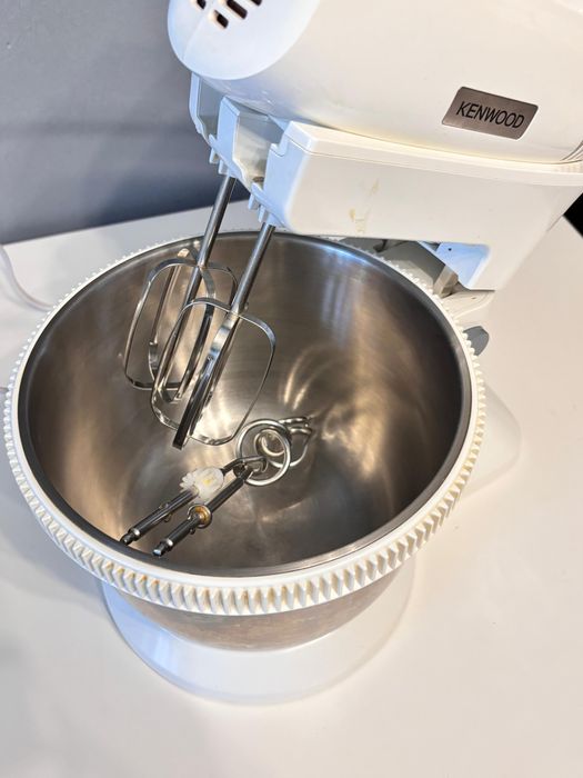Продам Миксер Kenwood HMP34.A0WH