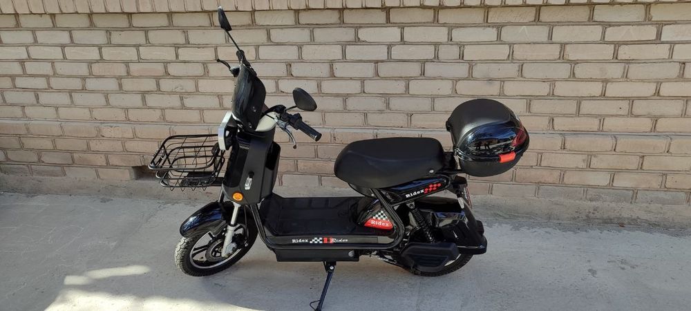 Elektro Skuter sotiladi holati yangi.