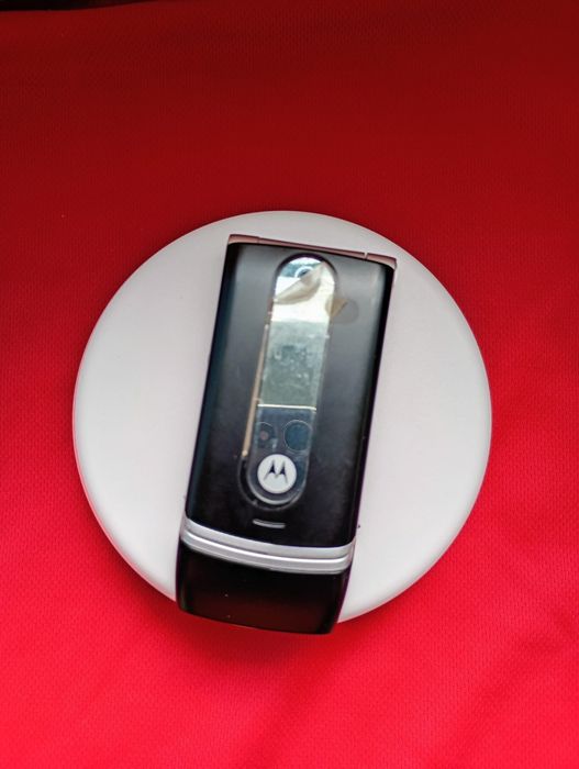 Motorola w377 full box ( decodat, IMPECABIL)
