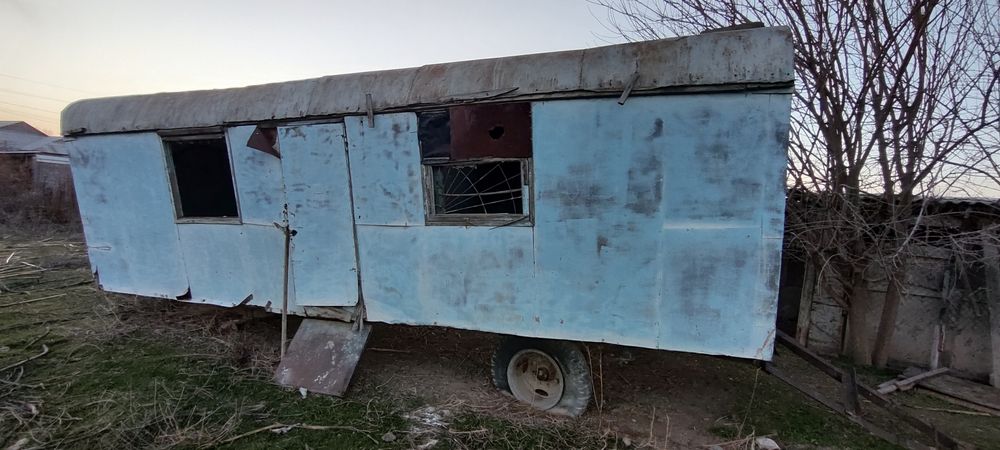 Вагон, УАЗға прицеп, цистерна 2тонна прицепімен