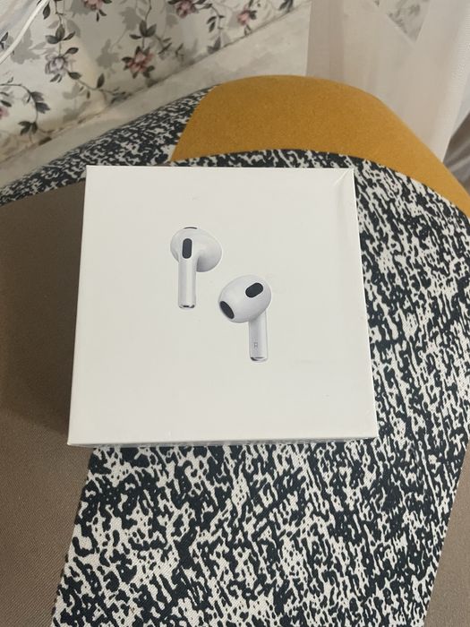 AirPods 3