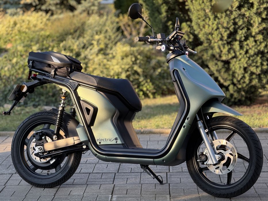 Scuter electric (bicicleta electrica) nou 2024, doar 200 km! IMPECABIL