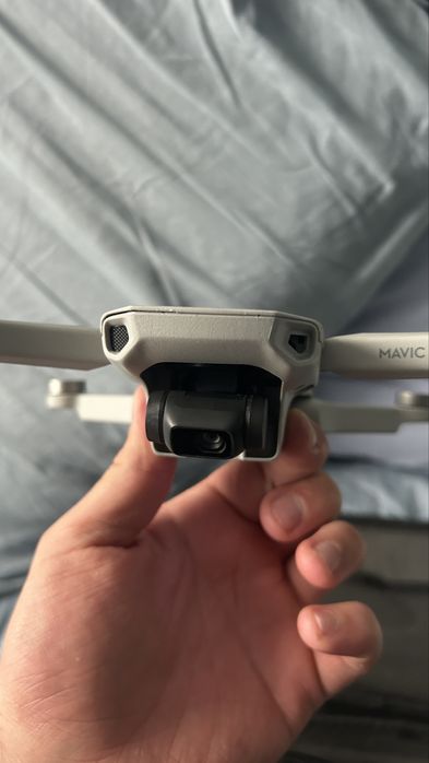 Drona dji mavic mini