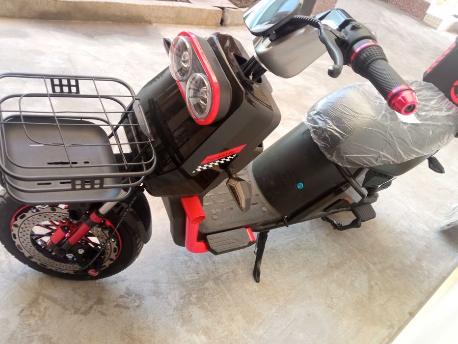 Электроскутер новый