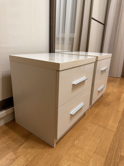 Прикроватные тумбы 2 шт.