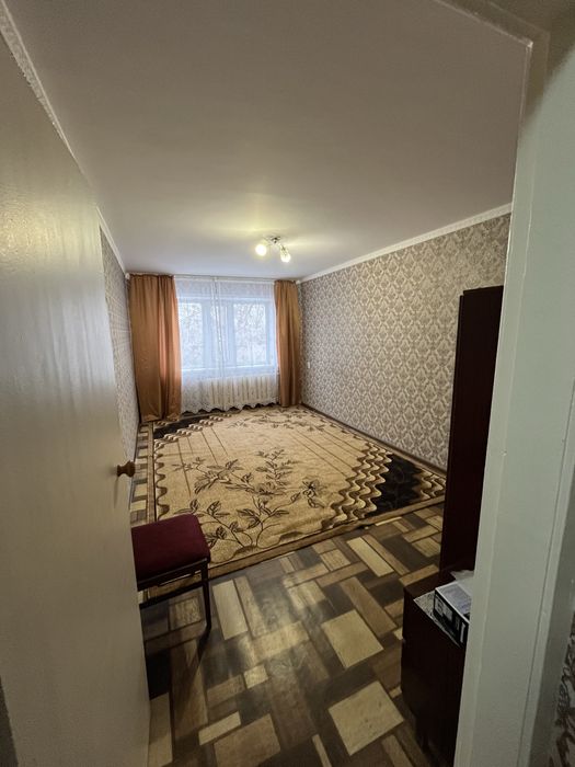 Продам 2-ух комнатную квартиру в п. Заводской