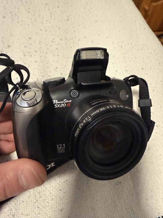 Фотоапарат Canon SX20 IS