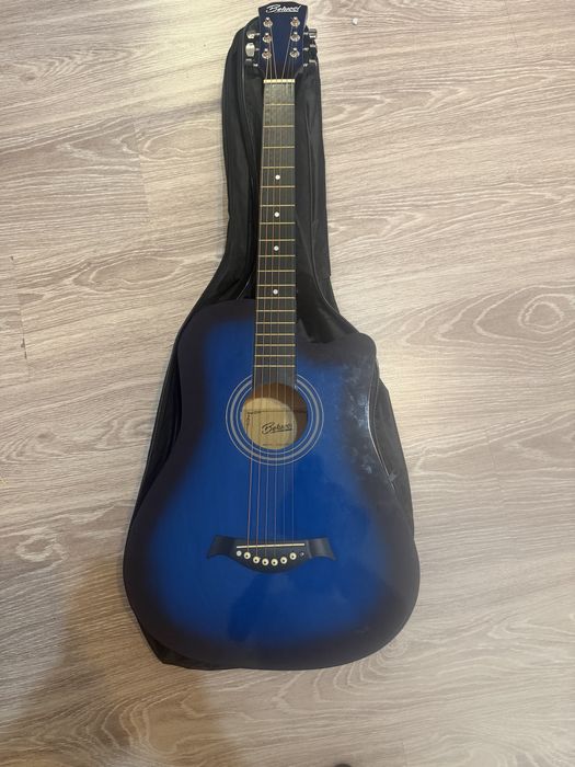 Гитара и Укулеле