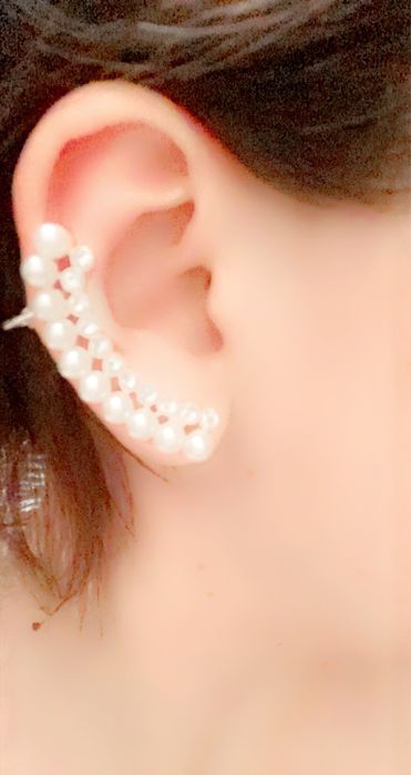 Продам моно серьгу 3000