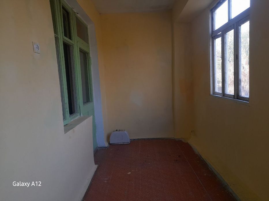 Jizzax shahrida 2 xonali kvartira sotiladi