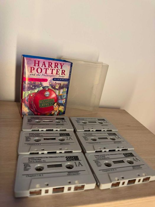 Harry Potter and the Philosopher's Stone — Stephen Fry, Audiobook pe casete, în engleză