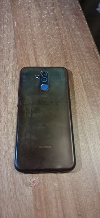 Телефон Huawei mate 20 lite