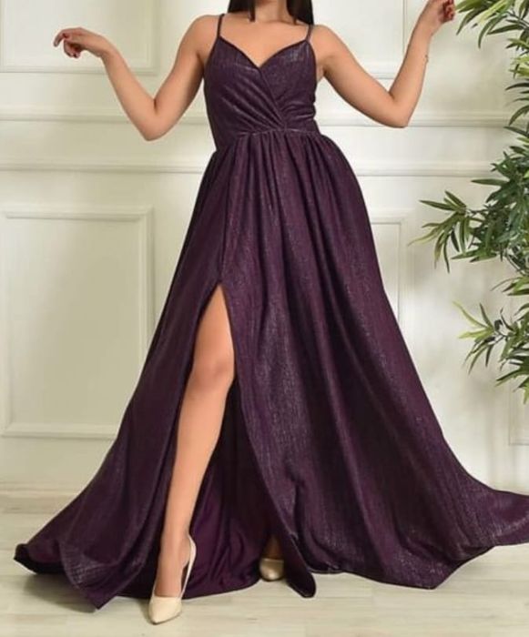 Распродажа платьев, в связи с закрытием магазина. Турция.